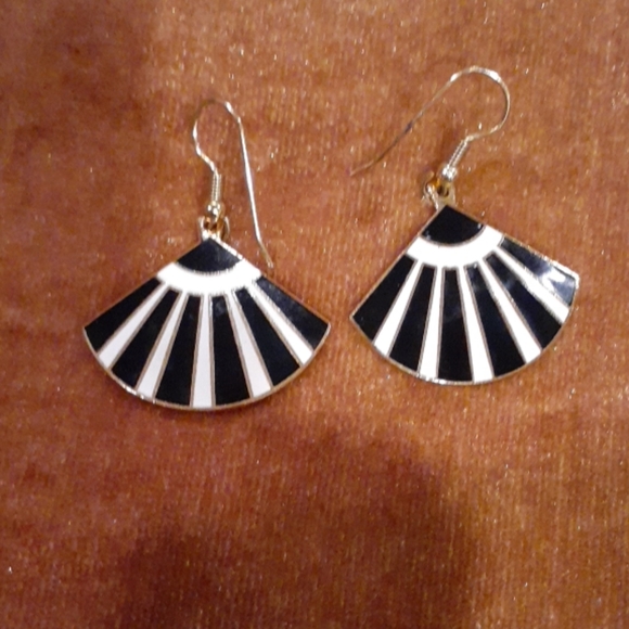 Vintage Enameled Fan earrings - Picture 3 of 4
